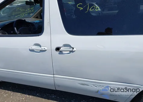 2000 Toyota Sienna Xle z USA, uszkodzony, nr VIN 4T3ZF13CXYU211585